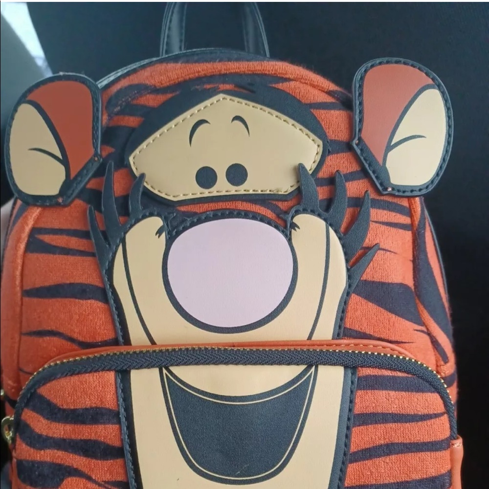 Tigger loungefly
